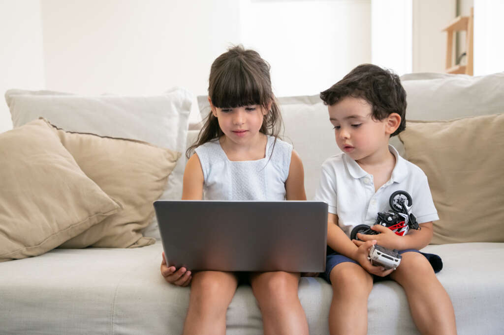 How to Help Kids Reduce Screen Time Without Fight